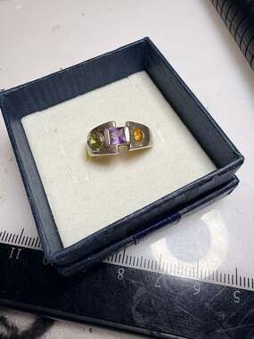 Vintage 925 Sterling Silver Multi-Gemstone Ring with Amethyst, Peridot, and Citr